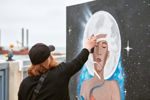 surrealist art characteristics